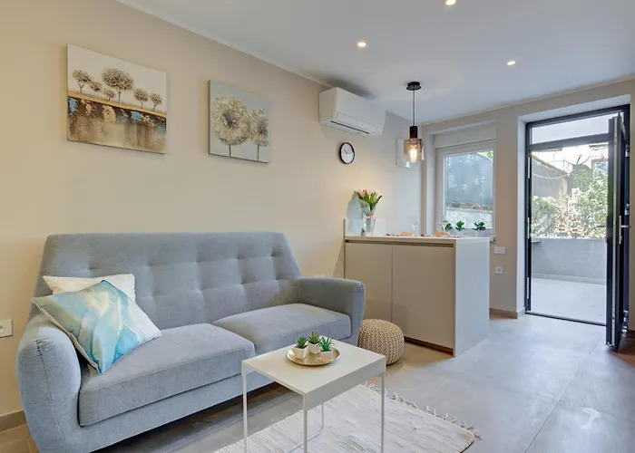 Delux Studio Apartment Aron With Free Parking