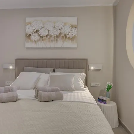 Delux Studio Apartment Aron With Free Parking Pula Exterior photo