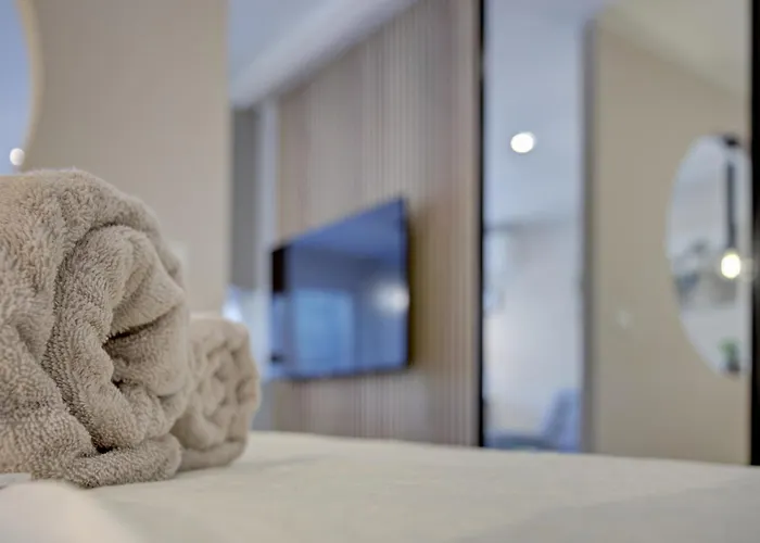 Delux Studio Apartment Aron With Free Parking
